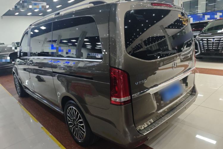 Used Mercedes-Benz V-Class 2017 V 260 Prestige Edition
