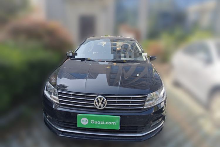 Used Volkswagen Lavida 2015 1.6L Manual Comfort Edition Front