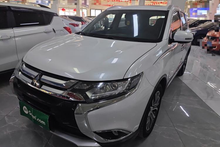 Used Mitsubishi Outlander 2018 2.0L Two-Wheel Drive Glory Edition 5 Seats