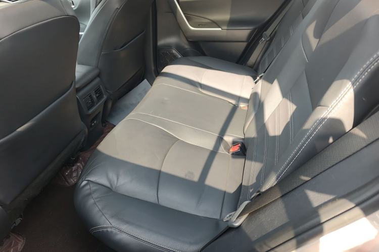 Used Toyota Wildlander 2023 Dual-Engine 2.5L E-CVT 4x4 Luxury PLUS Edition