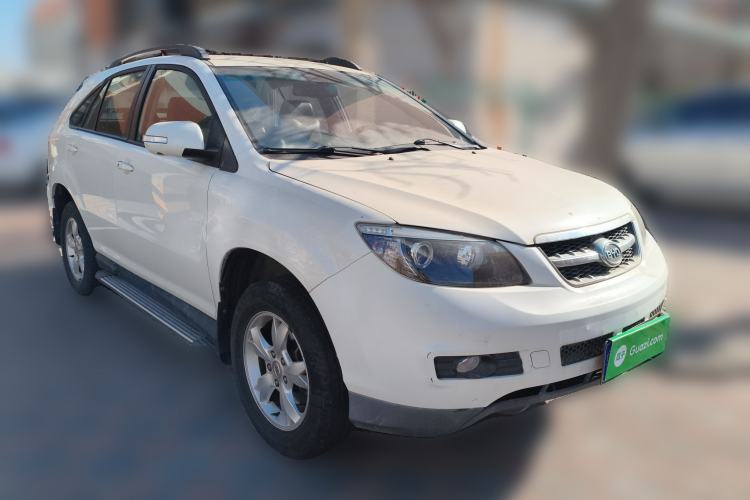 Used BYD S6 2013 Jingyue Edition 2.0L Manual Luxury Model 5 Seats