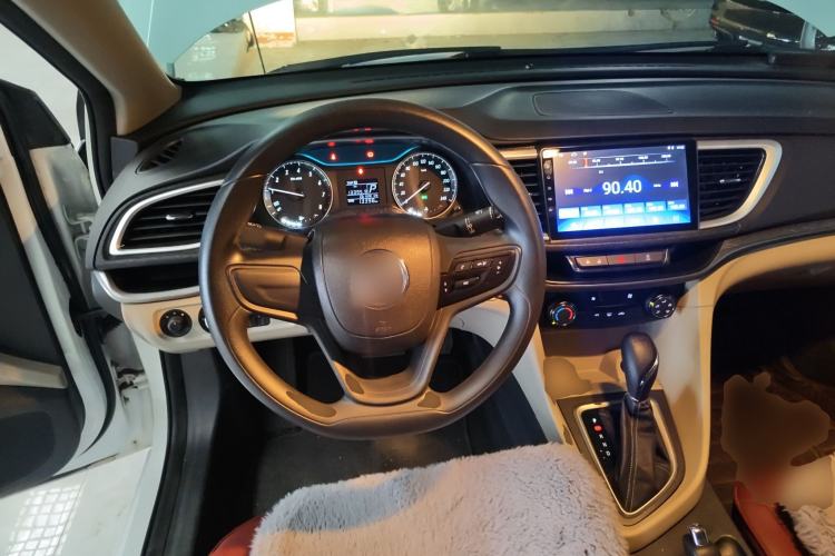 Used Buick GT 2019 15T Dual-Clutch Advanced Version China VI Standard Steering Wheel