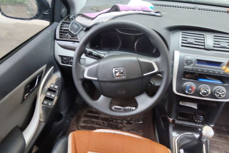 Used Zotye Z300 2012 1.5L Manual Elite Edition Steering Wheel