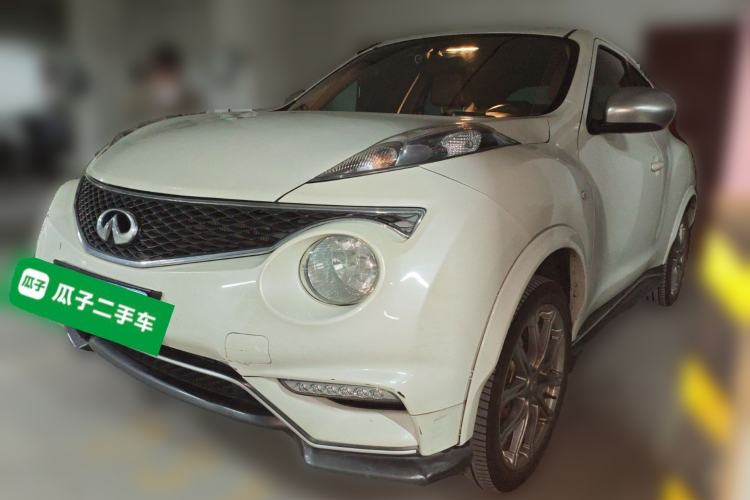 Used Infiniti ESQ 2014 1.6L Spontaneous Edition