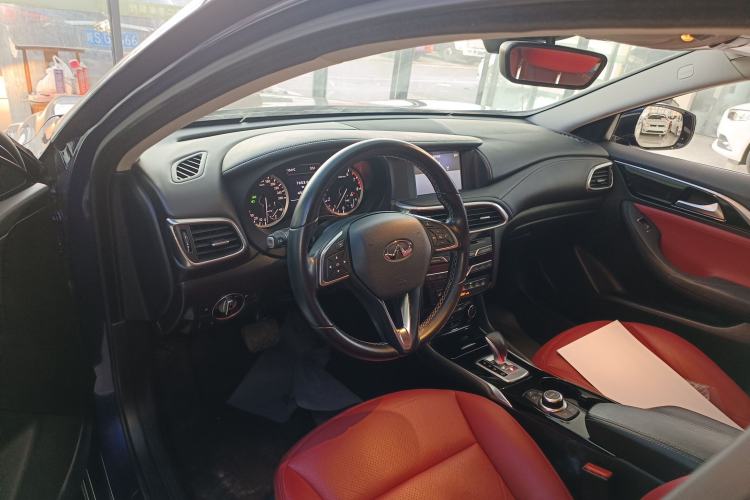 Used Infiniti QX30 2017 1.6T Two-Wheel Drive Fashion Edition