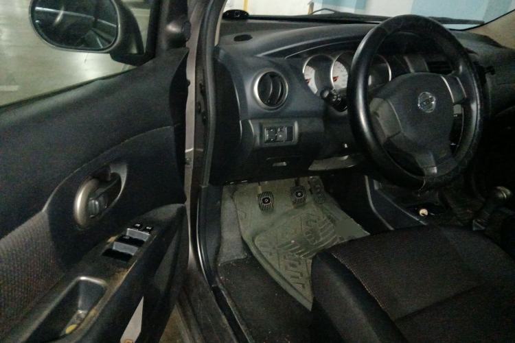 Used Nissan Livina 2010 JINRUI Edition 1.6L Manual Smart Model
