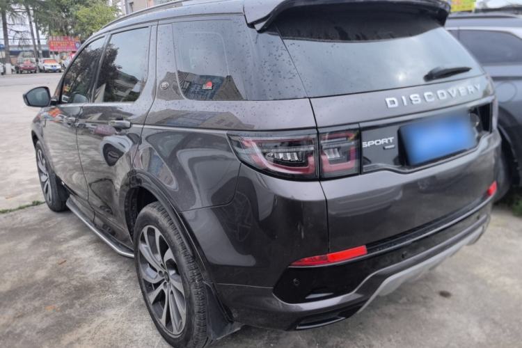 Used Land Rover Discovery Sport 2022 249 PS Metropolitan Edition 5 Seats Rear Left 45 Deg