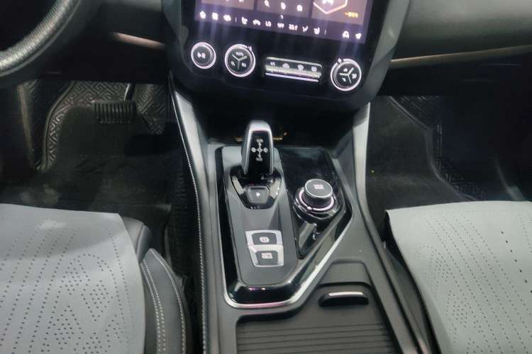 Used Lynk & Co 03 2022 2.0TD DCT JingPro
