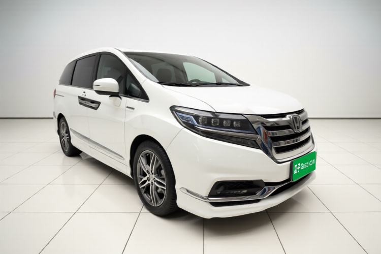 Used Honda Elysion 2019 2.0L Hybrid Luxury Edition Front Right 45 Deg