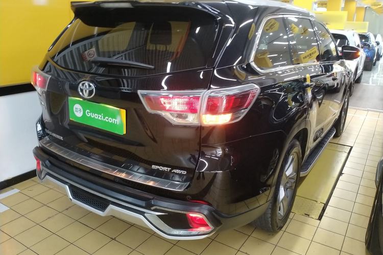 Used Toyota Highlander 2017 2.0T Four-Wheel Drive Luxury Edition 7 Seats