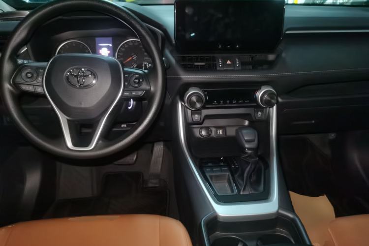 Used Toyota RAV4 2024 2.0L CVT Two-Wheel Drive Urban Edition Center Console