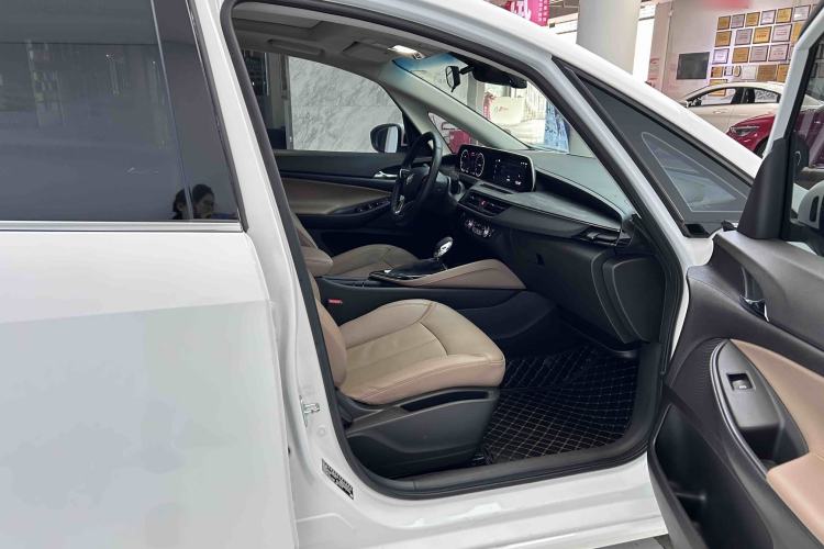 Used Buick GL6 2021 323T Mild Hybrid Connect Prestige Model
