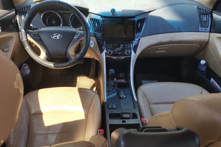 Used Hyundai Sonata 2011 2.0L Automatic Supreme Edition
