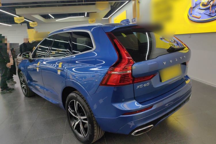 Used Volvo XC60 2019 T5 4x4 Smart & Dynamic Sport Edition China VI Standard
