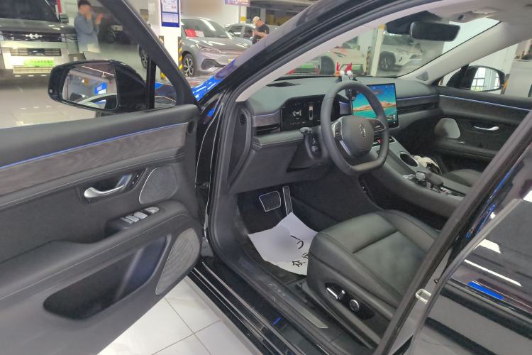 Used Hima AITO M5 2022 Range-Extended Rear-Drive Standard Version Driver Seat