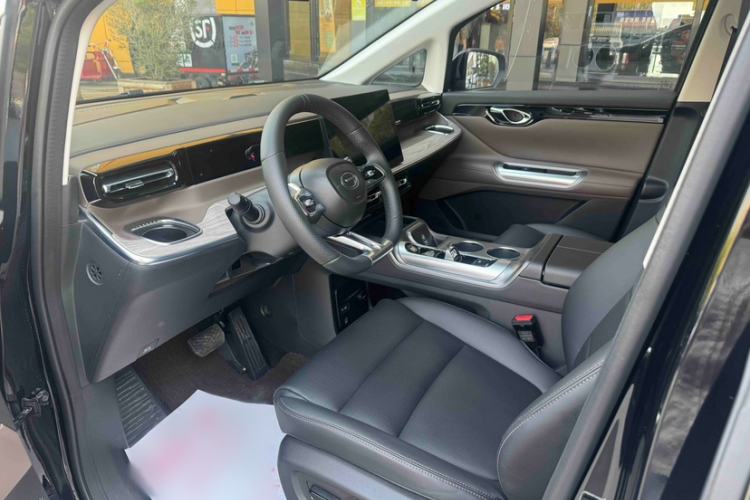 Used GAC Trumpchi E8 2024 Honor Series 2.0L Honor Edition Interior 3