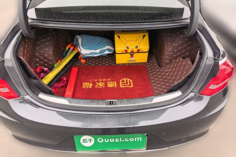 Used Buick LaCrosse 2016 28T Premium Edition Trunk