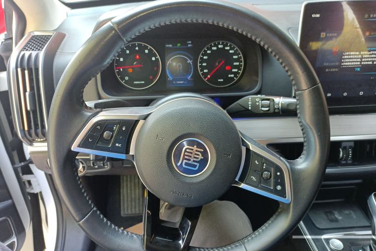 Used BYD Tang 2018 2.0T Automatic Smart Connect Prestige 7-Seater China V Standard Steering Wheel