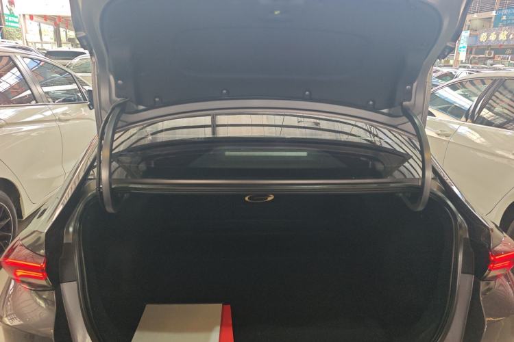 Used GAC Trumpchi EMPOW 2021 270T DCT J16 Version Trunk