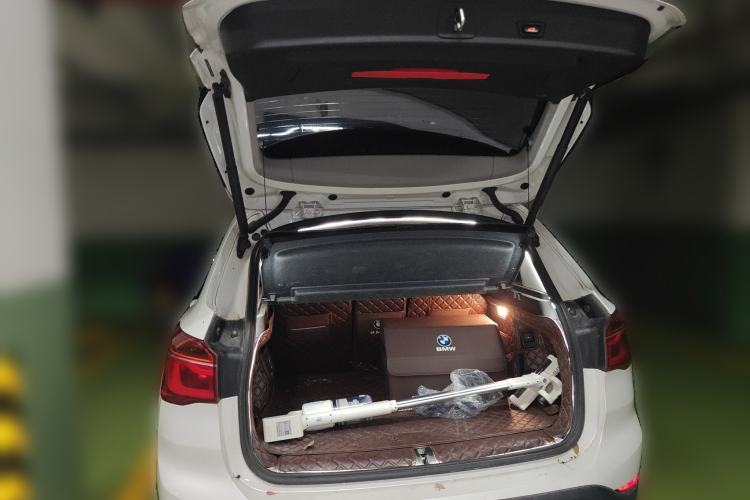 Used BMW X1 2018 sDrive18Li Luxury Model
