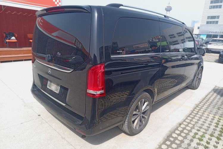 Used Mercedes-Benz V-Class 2020 V 260 Avantgarde Edition
