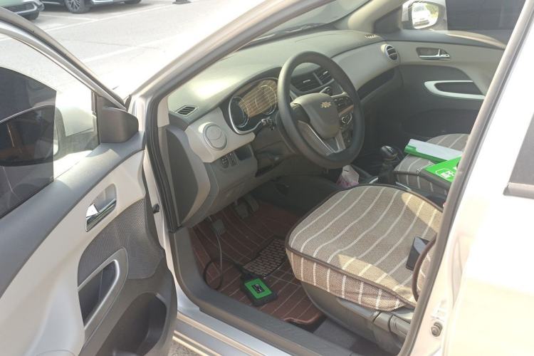 Used Chevrolet Sail 2015 Sail 3 1.5L Manual Happiness Edition
