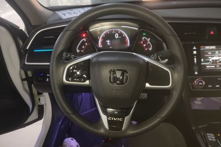 Used Honda Civic 2019 220TURBO CVT Dynamic Edition China VI Emission Standard Steering Wheel