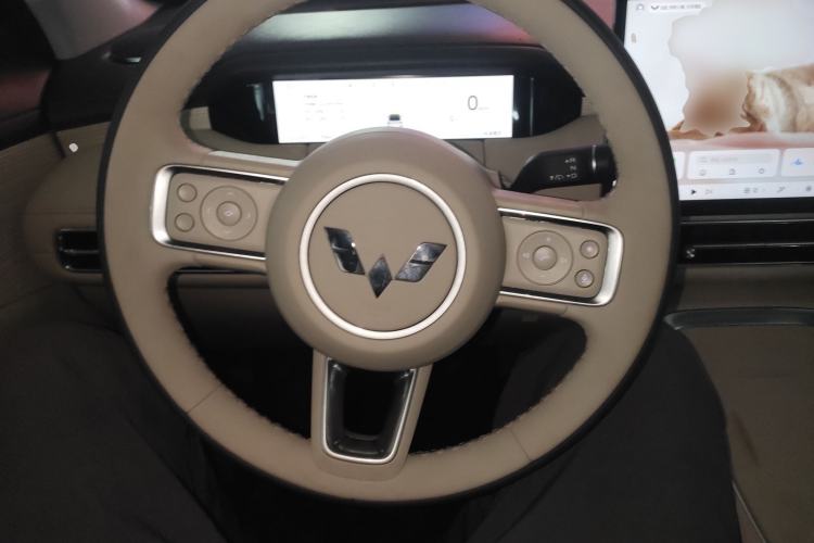 Used Wuling Bingo S 2025 Model 430km Deluxe Edition