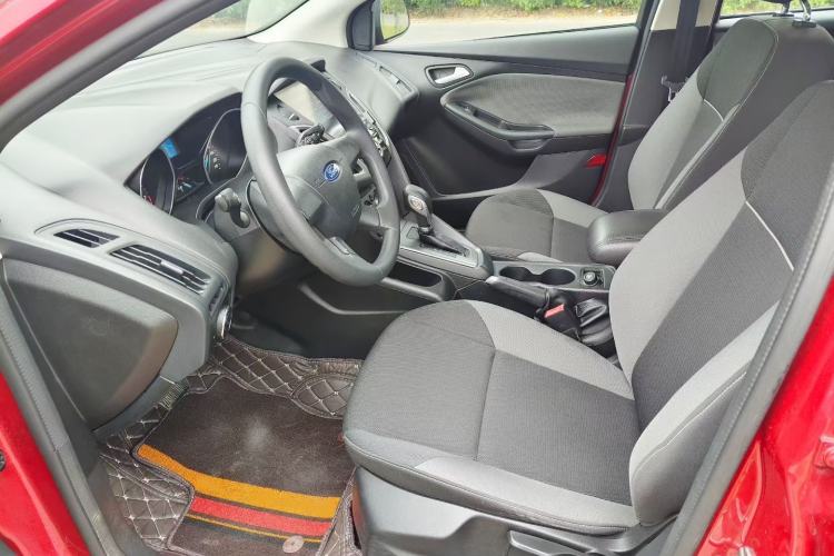 Used Ford Focus 2012 Hatchback 1.6L Automatic Comfort Model Interior 1
