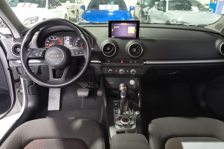 Used Audi A3 2018 30th Anniversary Edition Sportback 35 TFSI Ambition Model
