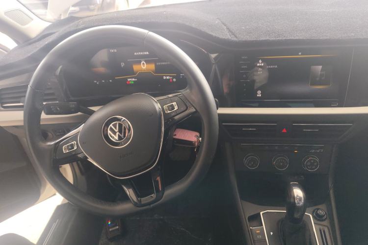 Used Volkswagen Lavida 2021 1.5L Automatic Comfort Edition Center Console