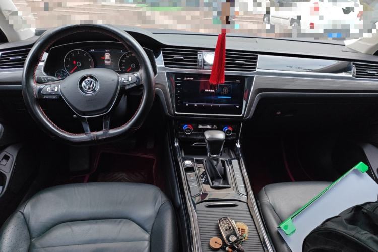 Used Volkswagen Phideon 2019 380TSI Two-Wheel Drive Business Edition China VI Standard
