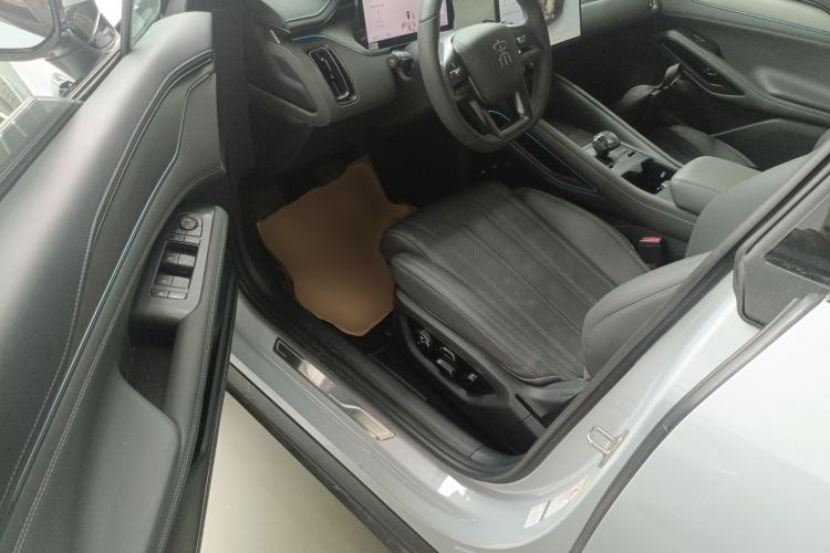 Used BYD Song L EV 2025 Intelligent Driving Version 662 km LiDAR Excellence Edition