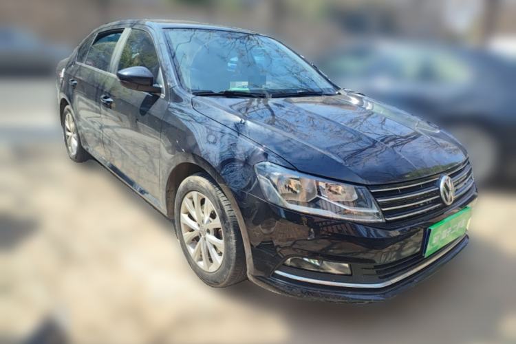 Used Volkswagen Lavida 2017 1.6L Automatic Comfort Edition Front Right 45 Deg