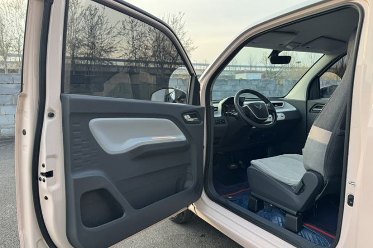 Used Wuling Hongguang MINIEV 2022 Macaron Premium Model – Lithium Iron Phosphate