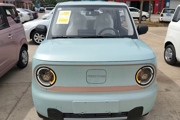 Used Geely Galaxy Panda 2024 Panda Mini 200km Endurance Bear Front
