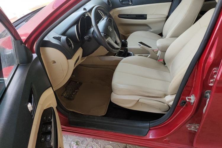 Used CHANGAN Eado 2015 1.6L Manual Luxury Model China V Standard