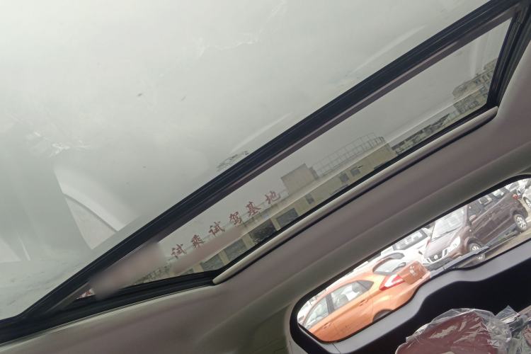 Used JETOUR X70 2025 1.5T DCT Zhenxiang Edition 5 Seats Headliner