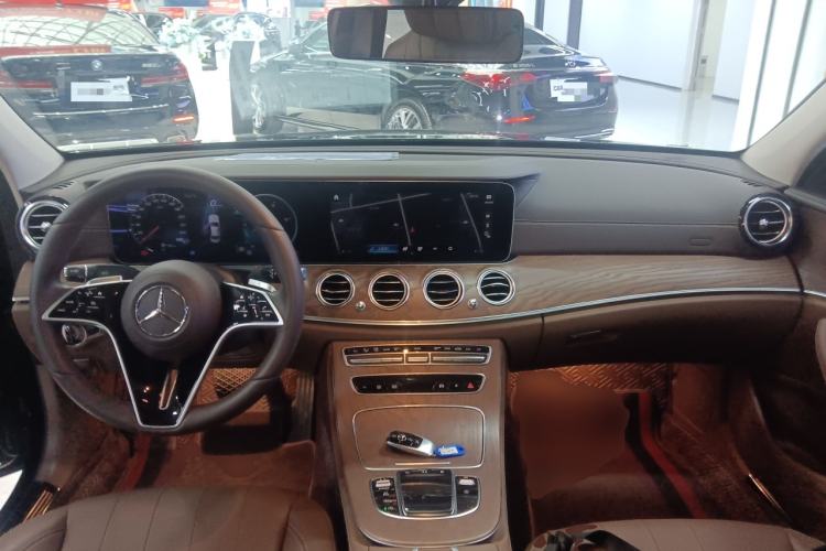 Used Mercedes-Benz E-Class 2023 Updated E 300 L Fashion Edition
