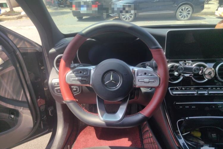 Used Mercedes-Benz C-Class 2019 C 260 Sport Edition 4MATIC Steering Wheel