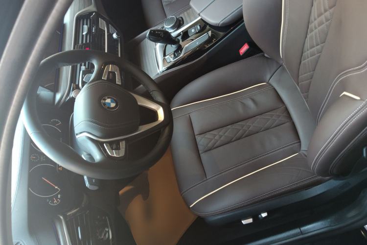 Used BMW 5 Series 2019 Facelifted 530Li Leading Edition Luxury Package