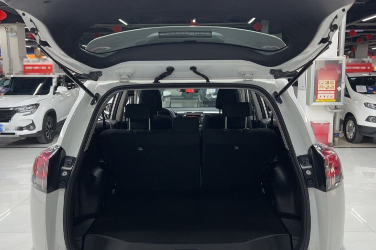 Used Toyota RAV4 2016 2.0L CVT Two-Wheel Drive Comfort Edition China V Standard