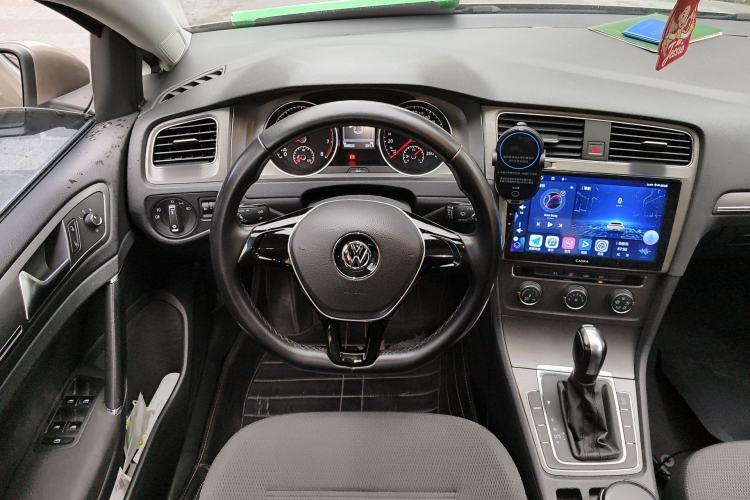 Used Volkswagen Golf 2014 1.4TSI Automatic Comfort Model Steering Wheel