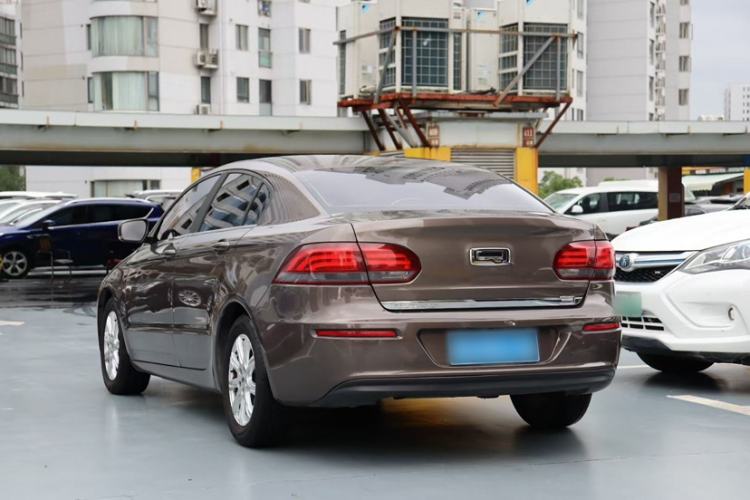 Used Qoros 3 2014 Sedan 1.6L Automatic Zhiyue Model