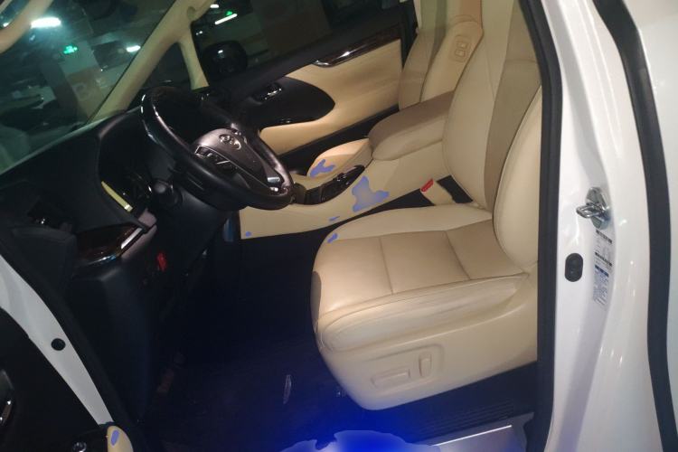 Used Toyota Alphard 2021 Dual-Engine 2.5L Luxury Edition
