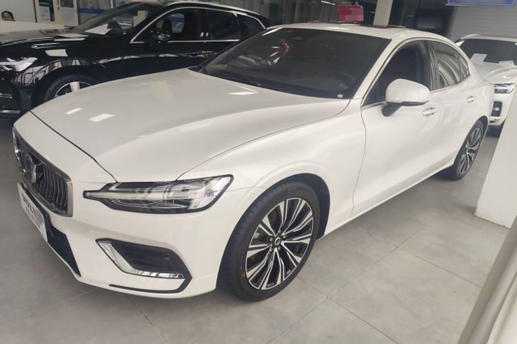 Used Volvo S60 2023 B4 Zhiyuan Luxury Edition