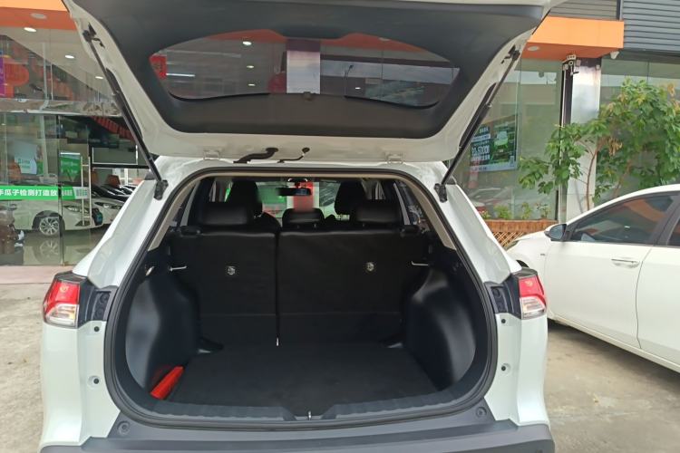 Used Toyota FRONTLANDER 2024 2.0L CVT Elite Edition Trunk