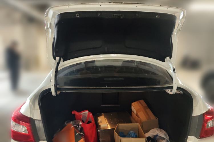 Used Nissan Sylphy 2019 1.6XV CVT Smart Connect Luxury Edition China VI Standard Trunk