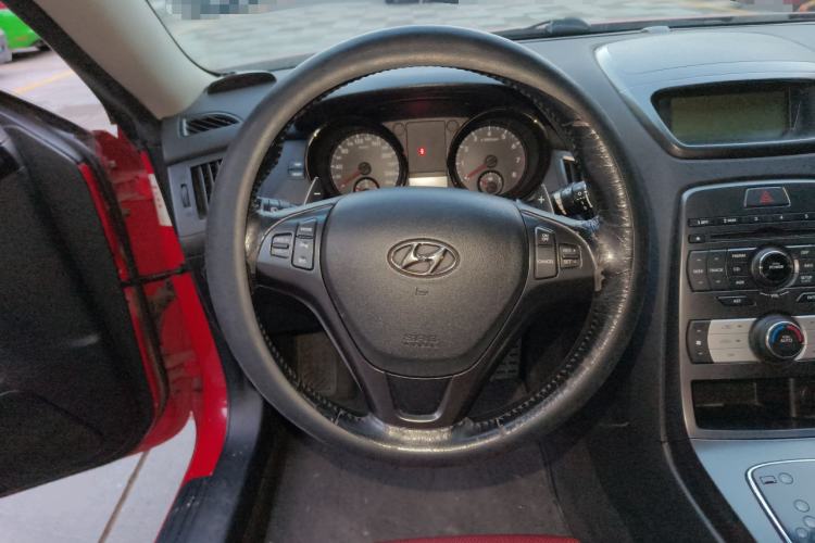 Used Hyundai Genesis Coupe 2009 2.0T Automatic Deluxe Edition