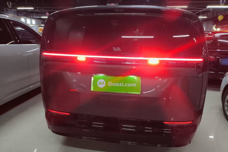 Used Li Auto MEGA 2024 Ultra Model